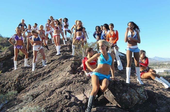 02-Pro_Bowl_Cheer-BY-0804_0.jpg
